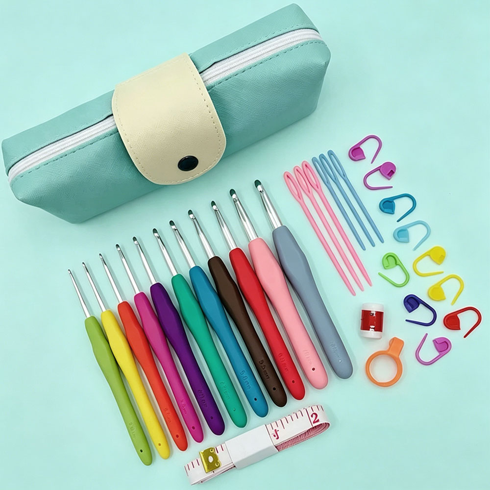 Crochet Hook Set - ชุดเข็มโครเชต์ 37 ชิ้น พร้อมกระเป๋าเก็บ ด้ามจับนุ่ม เข็มถักไหมพรม